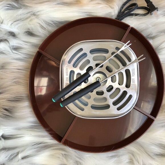 Nostalgia SMM200 Stainless Steel S'mores Maker - Brown Electric, - Picture 6 of 8